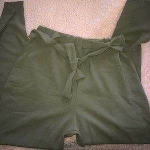 Green paper bag pants 💚